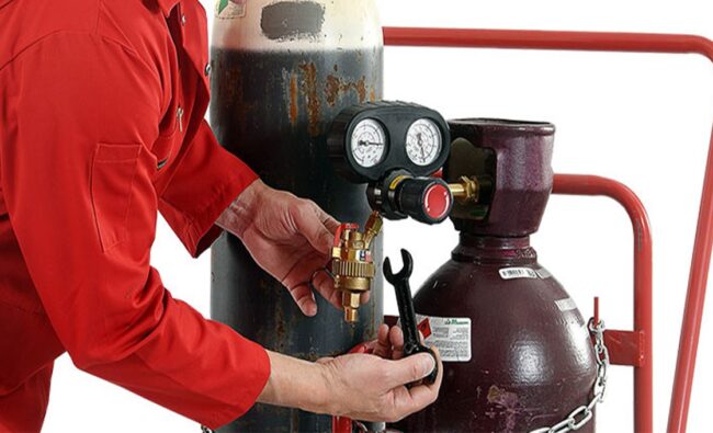 Inspecting Cylinders and Equipment